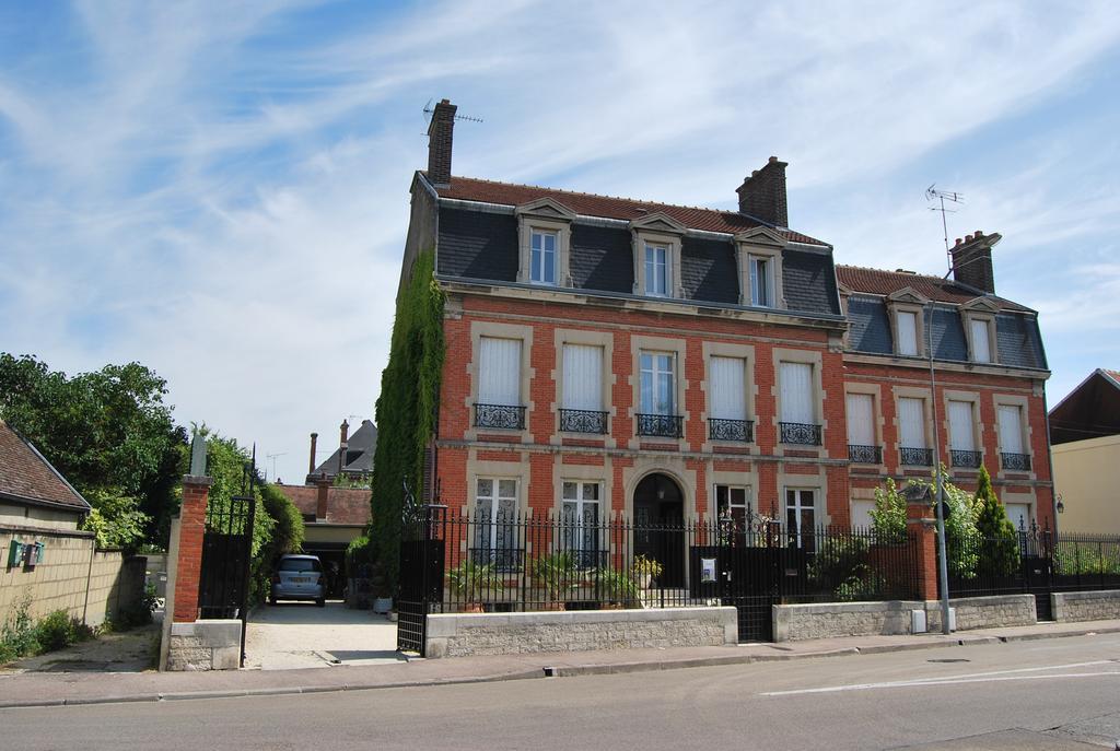 Chambre D'Hotes L'Ambroise Troyes Exterior photo